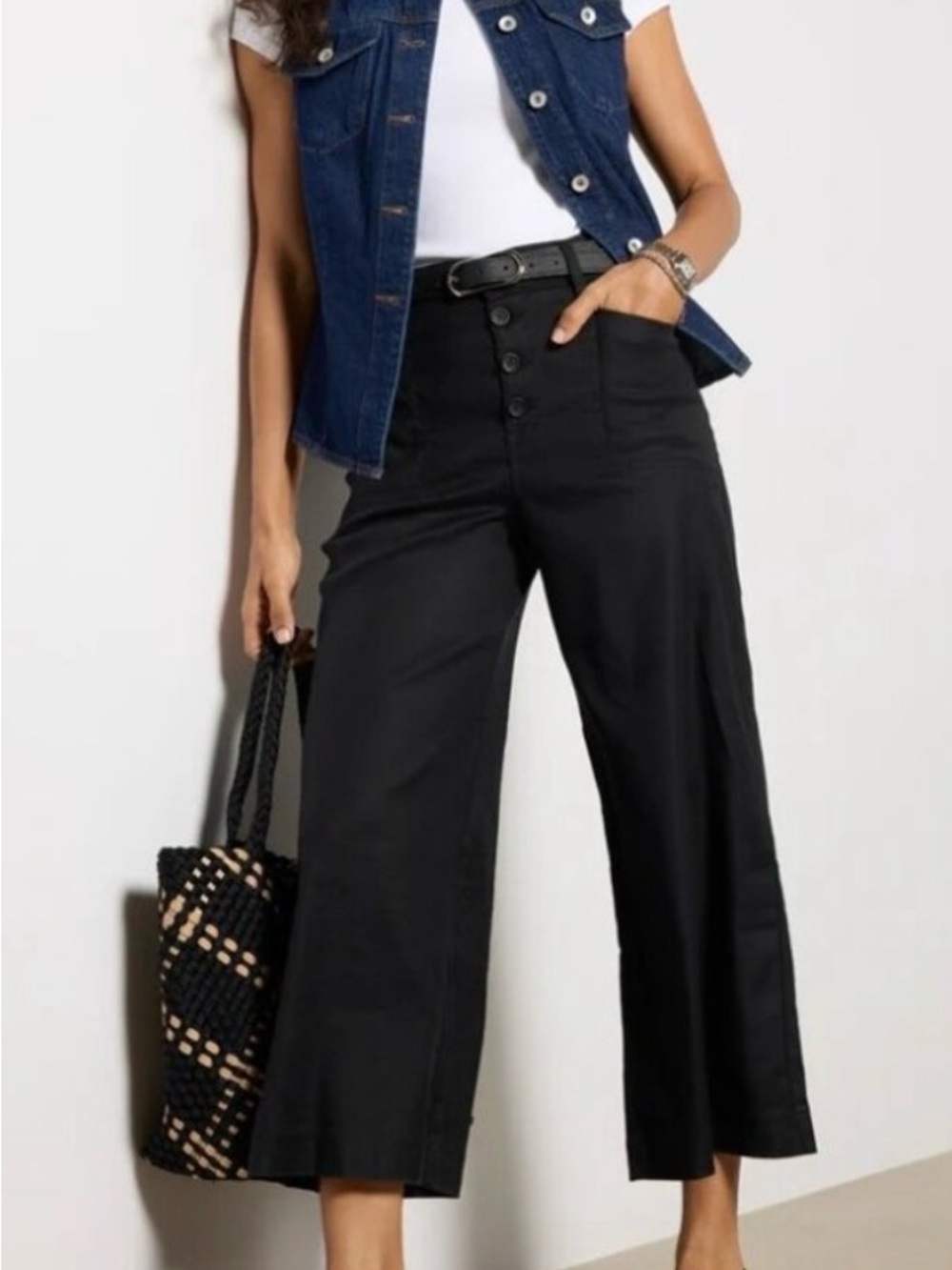 NWT Evereve Black Jolene Wide Leg crop Pants